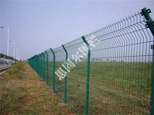 鐵絲網（wǎng）護欄
